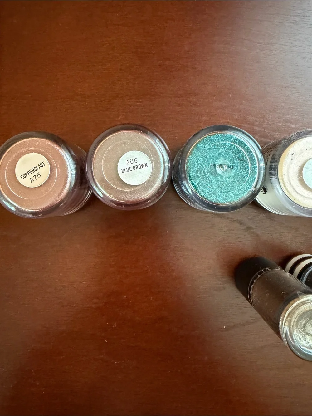 14 MAC Cosmetics Loose Pigment- original formula and packaging